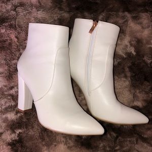 IDIFU white high heel ankle boots size 9